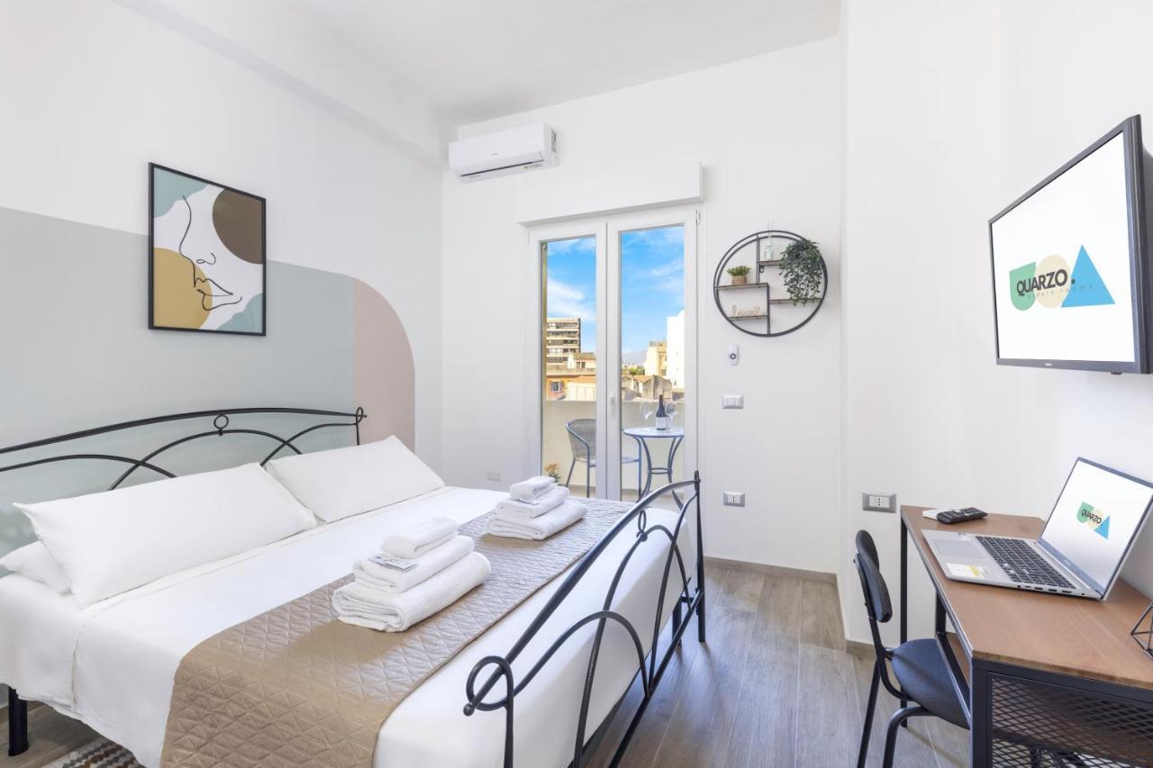 Quarzo. Modern Rooms Кальярі Екстер'єр фото