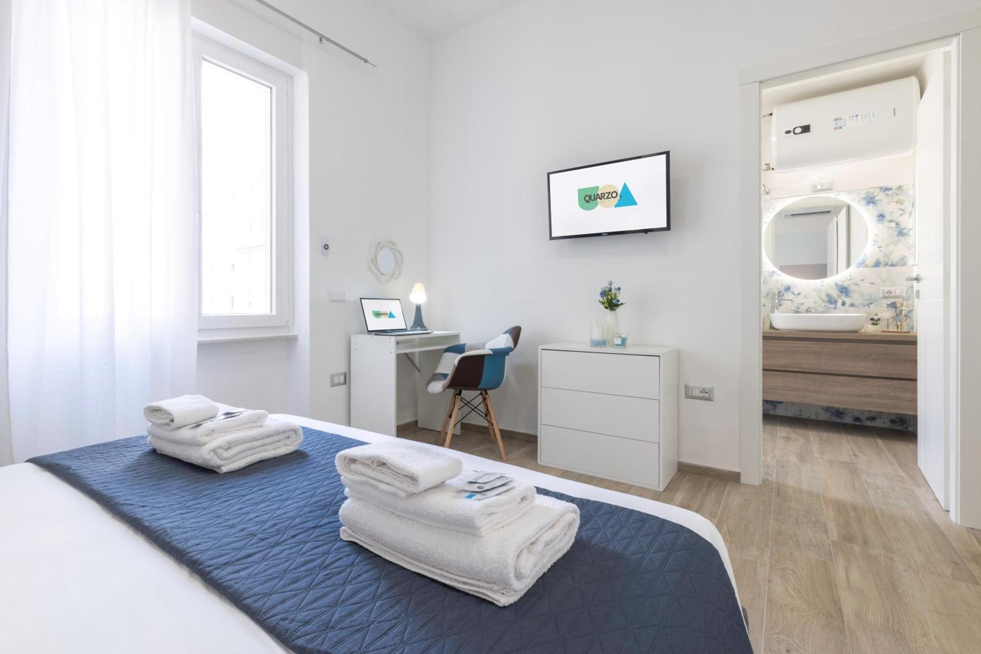 Quarzo. Modern Rooms Кальярі Екстер'єр фото